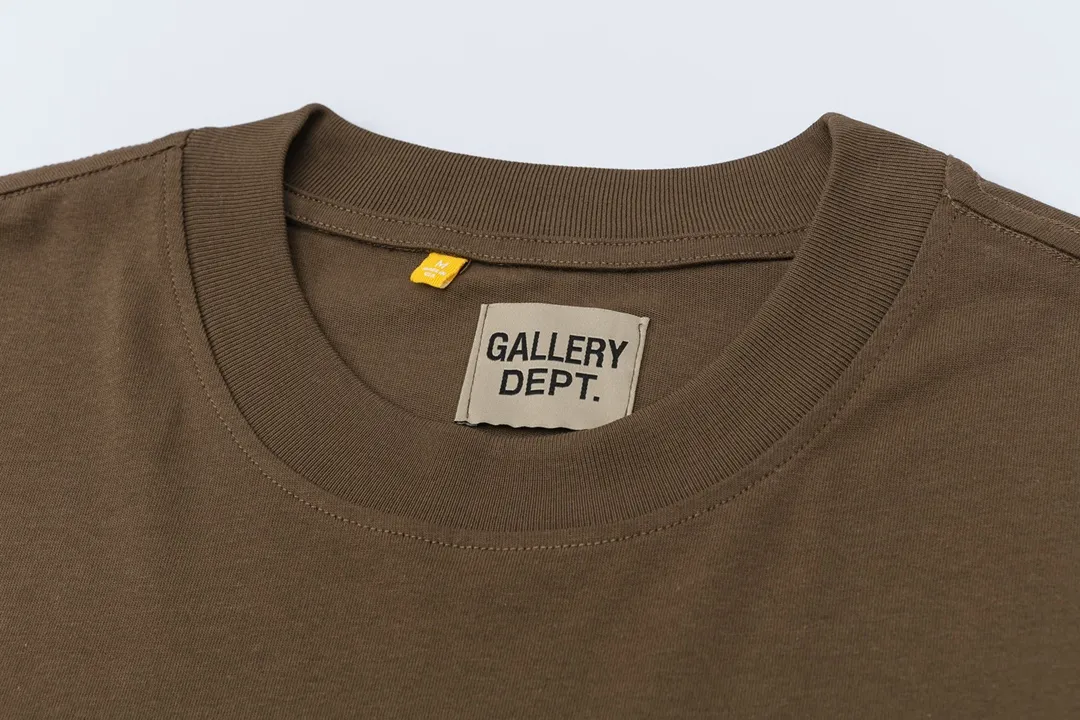 Model D135 Gallery dept American trendy brand digital direct-injection high-definition printed high-street short-sleeved T-shirt. The printing is breathable, soft and non-sticky. After shrinking and shaping, it is soft, comfortable and breathable, does not pill, does not fade and does not change shape, S-XL, p106